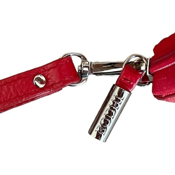 Bodhi Red Pebbled Leather Embossed Classic Small Wristlet Wallet - Picture 4 of 6